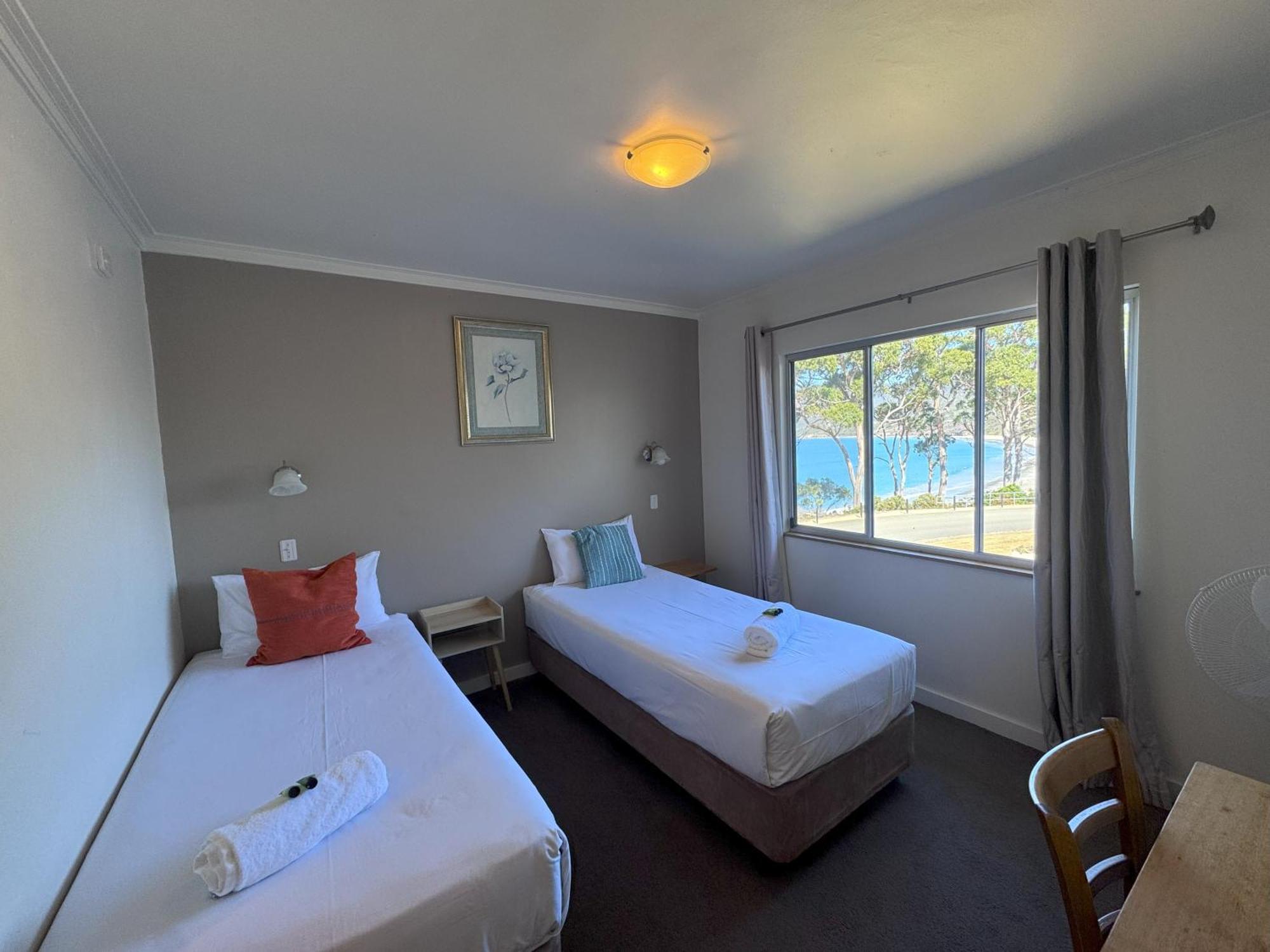 Lufra Beachside Hotel Eaglehawk Neck Oda fotoğraf